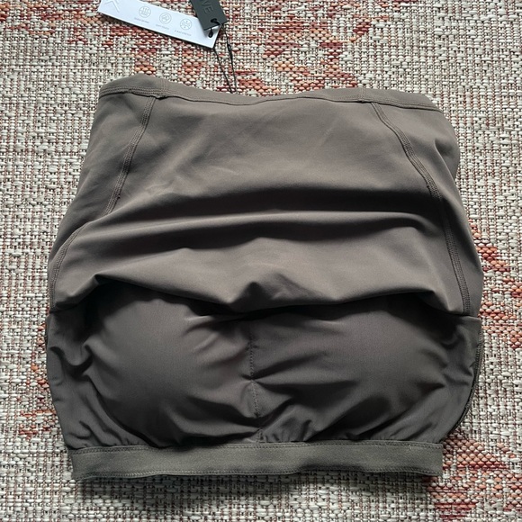 Oneractive Timeless Crop Short Sleeve Tee in Deep Taupe - Picture 4 of 5